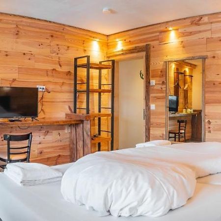 Hostel - Ron'S Guesthouse 오버스트도르프 외부 사진